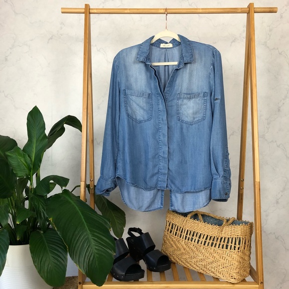 Bella Dahl Blue Chambray Split Back Button Up Top - Picture 1 of 7